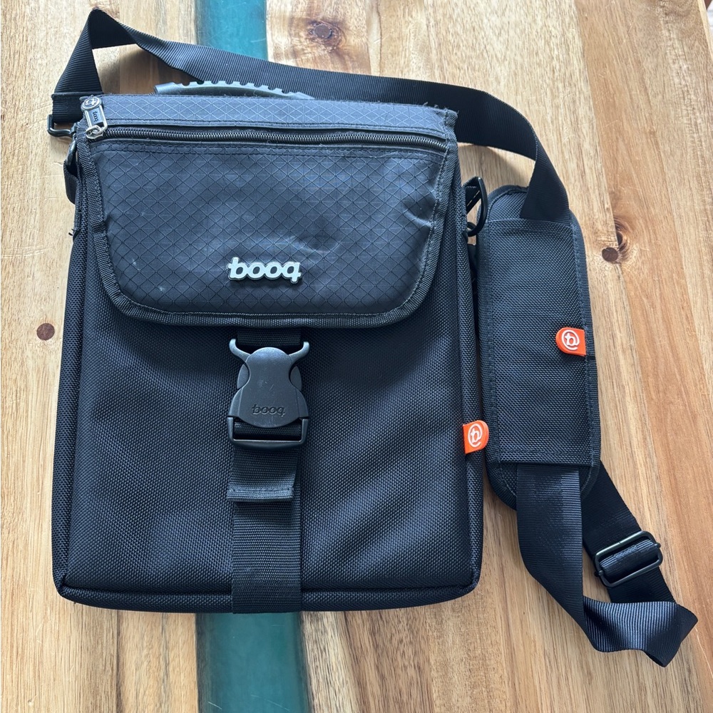 Black Booq Laptop/Tablet Bag with Adjustable Strap and Flap Closure